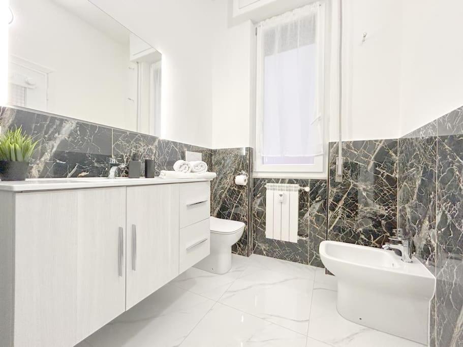 Elegant Apartment - Wifi - Smart Tv - Netflix Genua Zewnętrze zdjęcie
